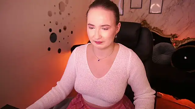 SofieBloom online show from June 2026 07:30:02 PM