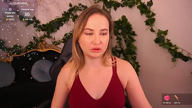 SofieBloom online show from November 2025 11:19:02 PM