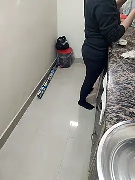 Snapshot of Pihu_Chopra chatting on November 2025 03:38:02 AM Pihu Chopra online show from November 2025 03:38:02 AM