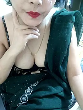 Snapshot of Pihu_Chopra chatting on November 2025 04:23:02 PM Pihu Chopra online show from November 2025 04:23:02 PM