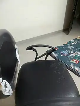 Snapshot of Pihu_Chopra chatting on October 2025 03:24:02 PM Pihu Chopra online show from October 2025 03:24:02 PM