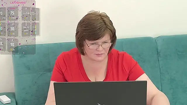 Snapshot of Sandra_Sunrise chatting on October 2025 12:28:01 PM Sandra Sunrise online show from October 2025 12:28:01 PM