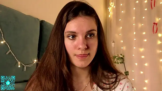 chloemilka online show from February 2026 05:26:02 PM