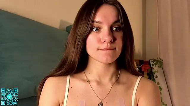 chloemilka online show from March 2026 07:31:01 PM