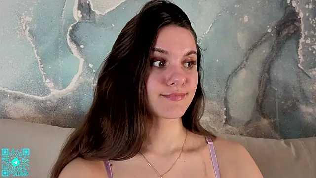 chloemilka online show from April 2026 05:27:02 PM