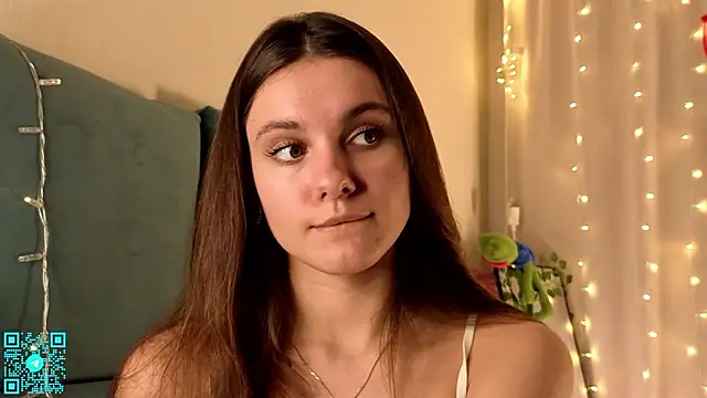 chloemilka online show from February 2026 05:24:02 PM