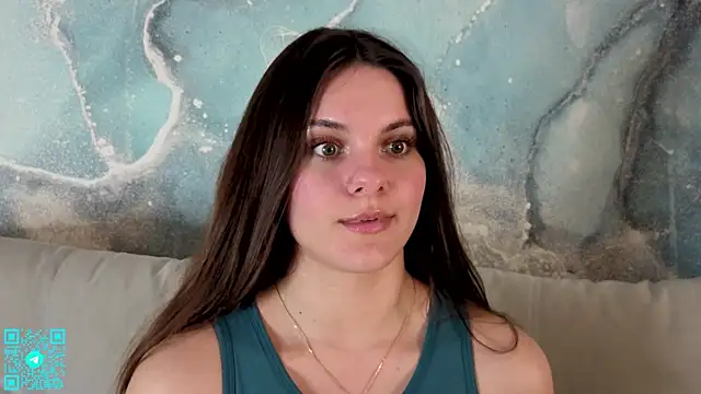 chloemilka online show from April 2026 05:50:02 PM