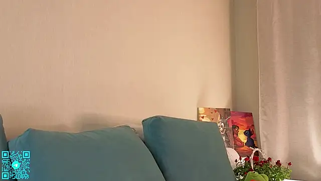 chloemilka online show from November 2025 05:16:02 PM