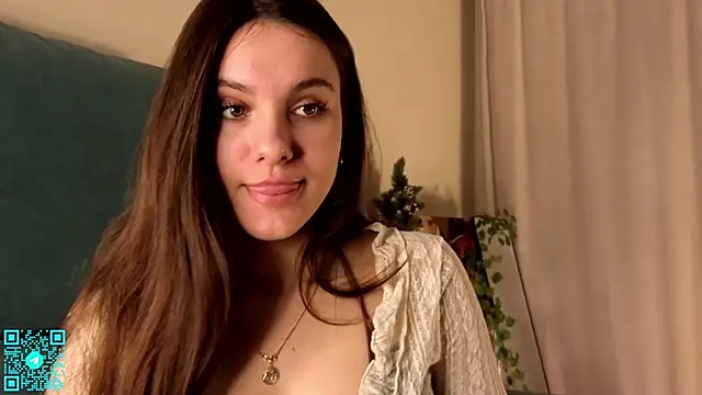 chloemilka online show from March 2026 05:17:01 PM