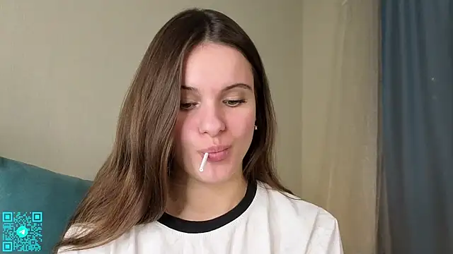 chloemilka online show from October 2025 05:35:02 PM