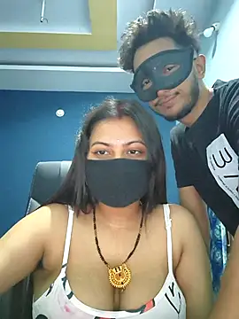 SassyWildCouple online show from September 2025 04:07:02 PM