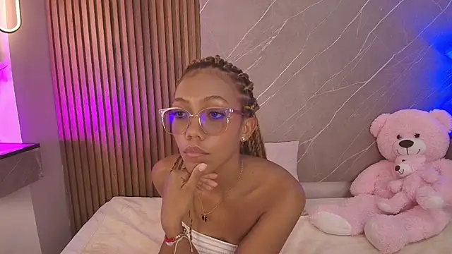 Snapshot of biancaa_18 chatting on April 2026 07:10:02 PM biancaa 18 online show from April 2026 07:10:02 PM