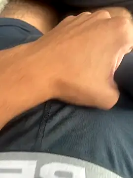 Snapshot of Coloureddickforyou chatting on November 2025 11:13:02 AM Coloureddickforyou online show from November 2025 11:13:02 AM