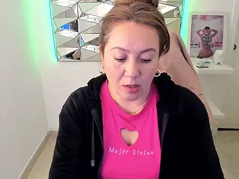 camixxx m online show from January 2026 01:38:01 PM