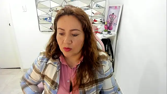 camixxx m online show from March 2026 01:13:01 PM