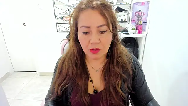 camixxx m online show from April 2026 11:34:01 AM