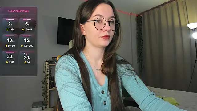 wwow meow online show from December 2025 08:01:02 PM