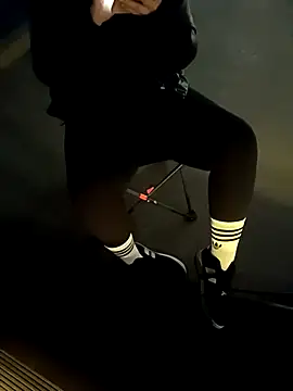 Hanzadekerem online show from October 2025 06:27:01 PM