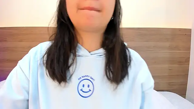 thamiina  online show from April 2026 11:46:02 AM