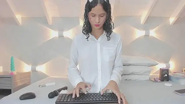 Snapshot of Princesita_Sofia_ chatting on October 2025 08:19:02 PM Princesita Sofia online show from October 2025 08:19:02 PM