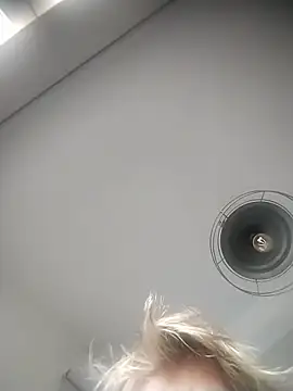 Snapshot of sarahpearlx chatting on November 2025 03:38:01 PM sarahpearlx online show from November 2025 03:38:01 PM