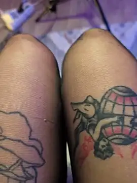 sarahpearlx online show from February 2026 11:28:02 PM