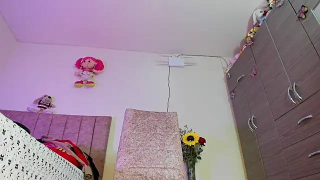 hot Dariana pantyhose online show from February 2026 01:20:02 PM