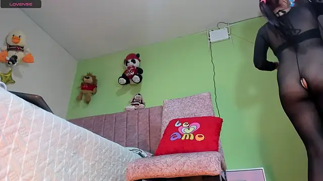 hot Dariana pantyhose online show from December 2025 12:59:02 PM