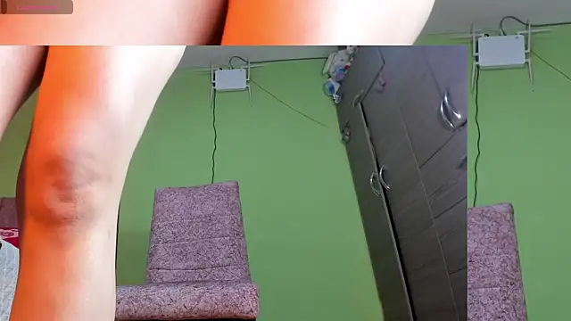 hot Dariana pantyhose online show from November 2025 02:38:01 PM