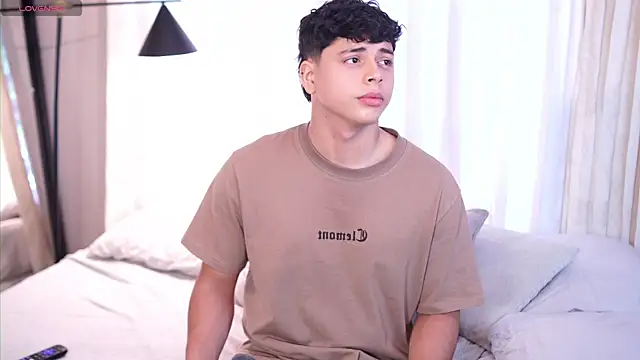 Ethan occonor online show from April 2026 07:04:01 PM