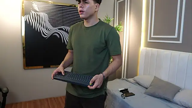 Ethan occonor online show from November 2025 04:44:02 PM