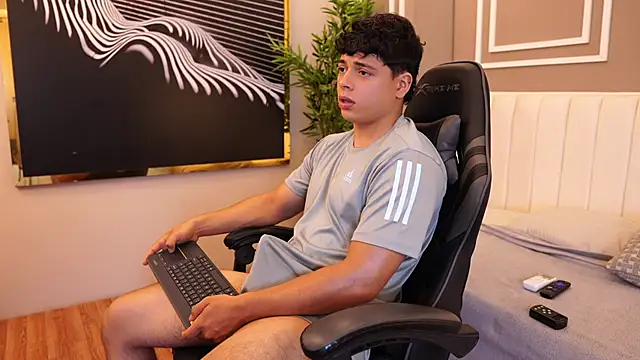 Ethan occonor online show from May 2026 02:45:01 PM