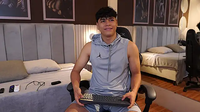 Ethan occonor online show from October 2025 12:17:01 PM