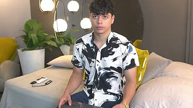 Ethan occonor online show from September 2025 01:22:01 PM