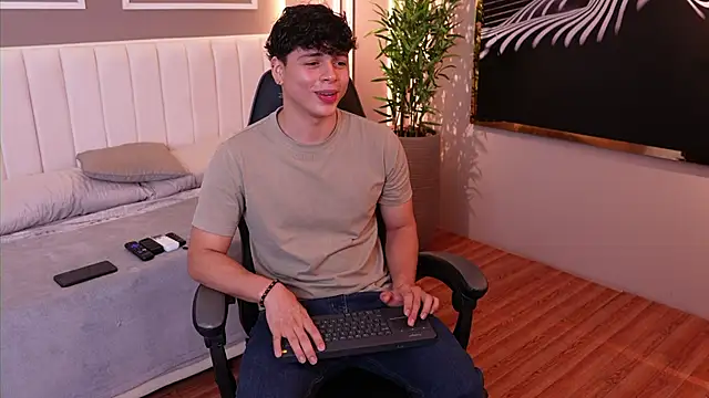 Ethan occonor online show from October 2025 12:42:02 AM