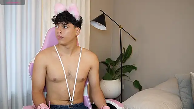 Ethan occonor online show from October 2025 01:23:02 PM