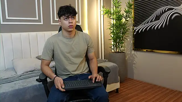 Ethan occonor online show from November 2025 08:17:02 AM