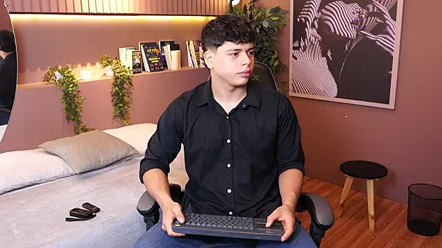 Ethan occonor online show from April 2026 12:45:01 PM