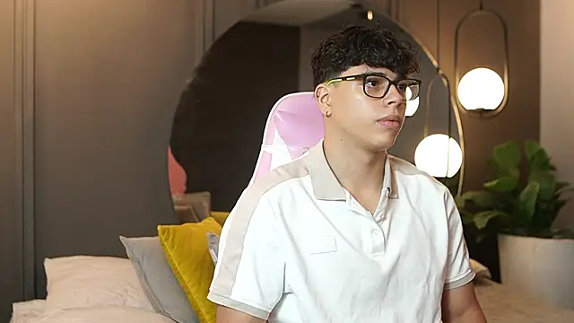Ethan occonor online show from September 2025 12:55:02 PM