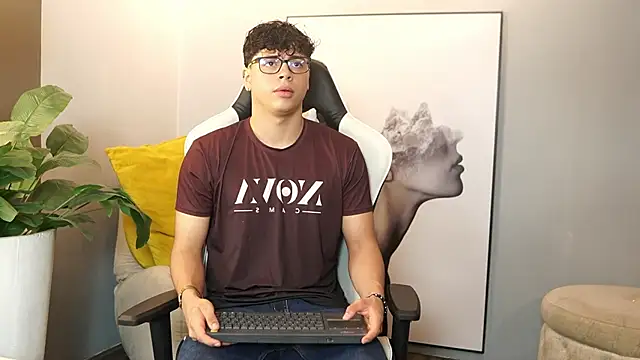 Ethan occonor online show from October 2025 12:39:02 PM