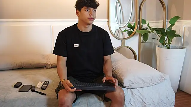 Ethan occonor online show from September 2025 12:44:02 PM
