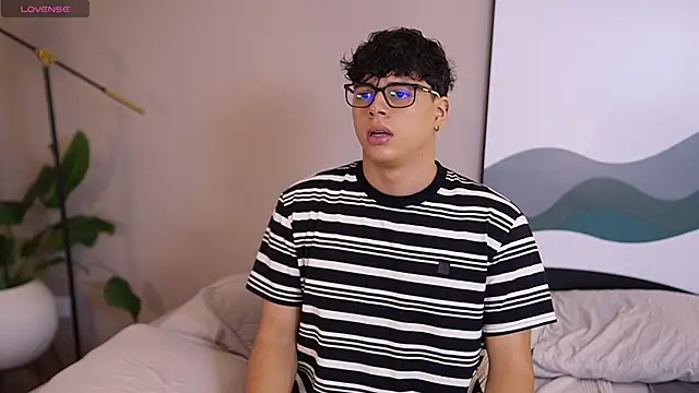 Ethan occonor online show from October 2025 06:42:01 PM