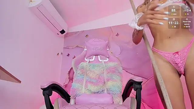 Maariangel online show from September 2025 03:57:01 AM