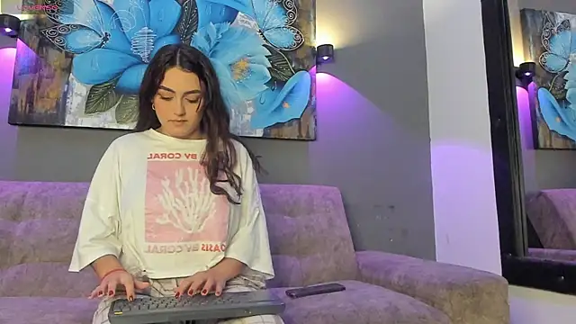 elizabeth lamer online show from January 2026 06:06:01 AM