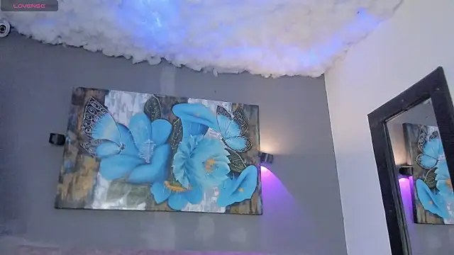 elizabeth lamer online show from April 2026 12:48:01 AM