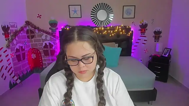 LolaVillalobos online show from January 2026 11:50:01 AM