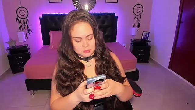 LolaVillalobos online show from February 2026 02:39:02 PM