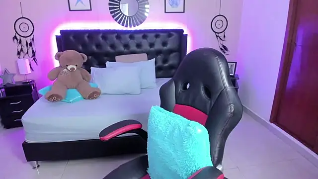 LolaVillalobos online show from March 2026 11:50:02 AM