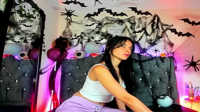 karol rose online show from October 2025 04:11:01 AM