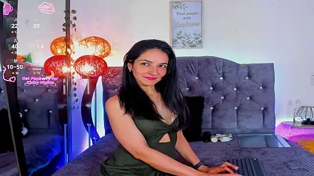 karol rose online show from December 2025 02:07:02 PM